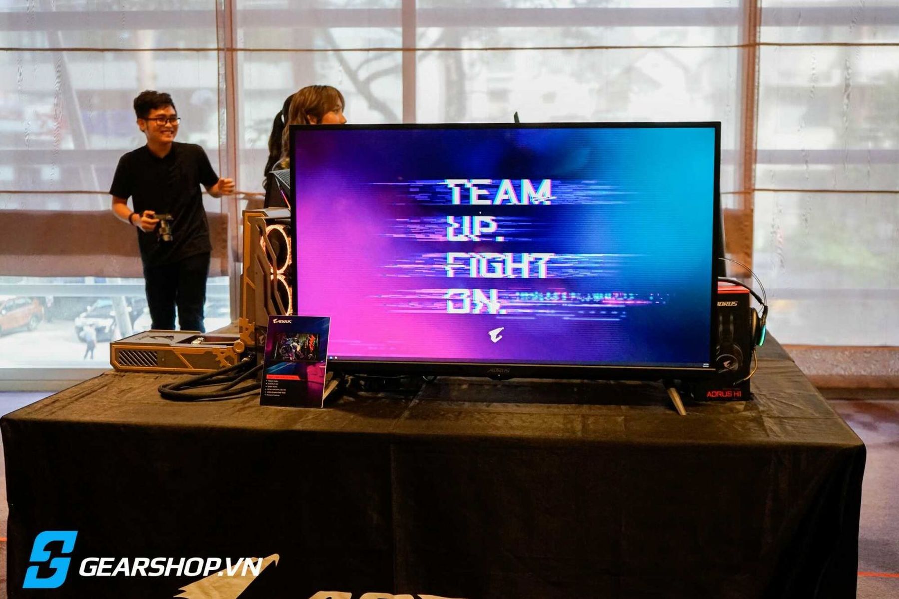 Gigabyte Aorus FV43U with 43.4" 4K Resolution and 144Hz Showcased ...