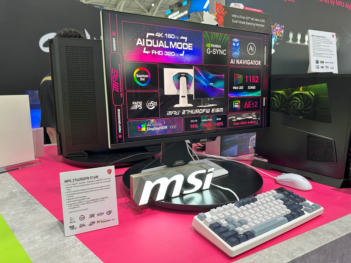 MSI MPG 274URDFW E16M with a 27