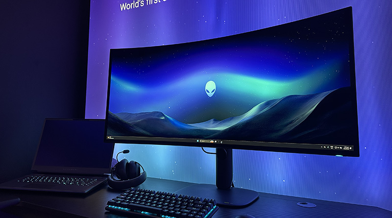 Alienware’s Glossy 39” OLED Hands On [Computex 2026]